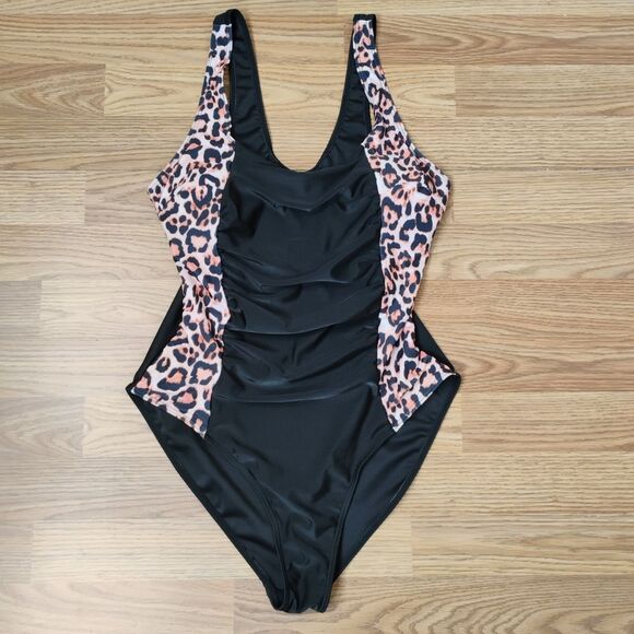 Leopard Print One Piece Swimsuit size Large Built-in Bra with removable Pads - Picture 12 of 16